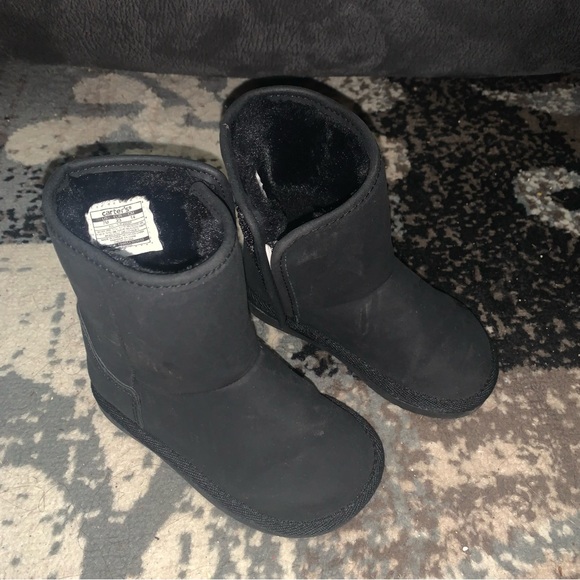 Carter's Toddler Black Footwear - Picture 1 of 6